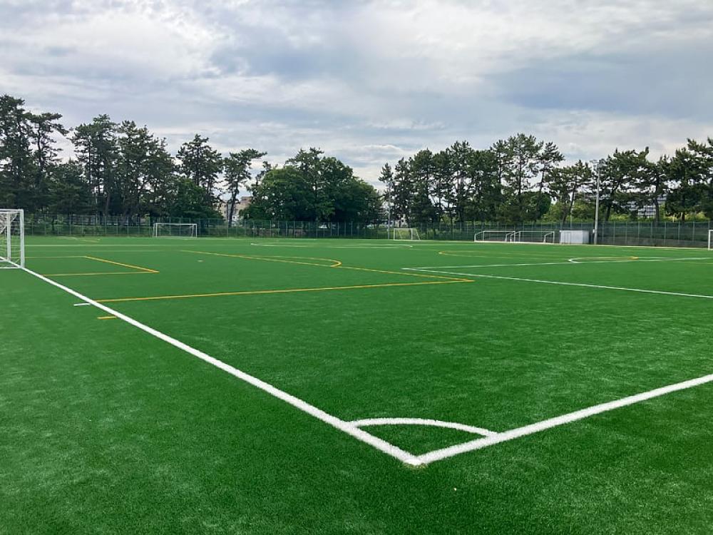 大阪｜服部緑地人工芝サッカー場※スパイクOK